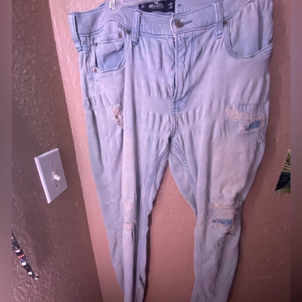 Hollister Jean